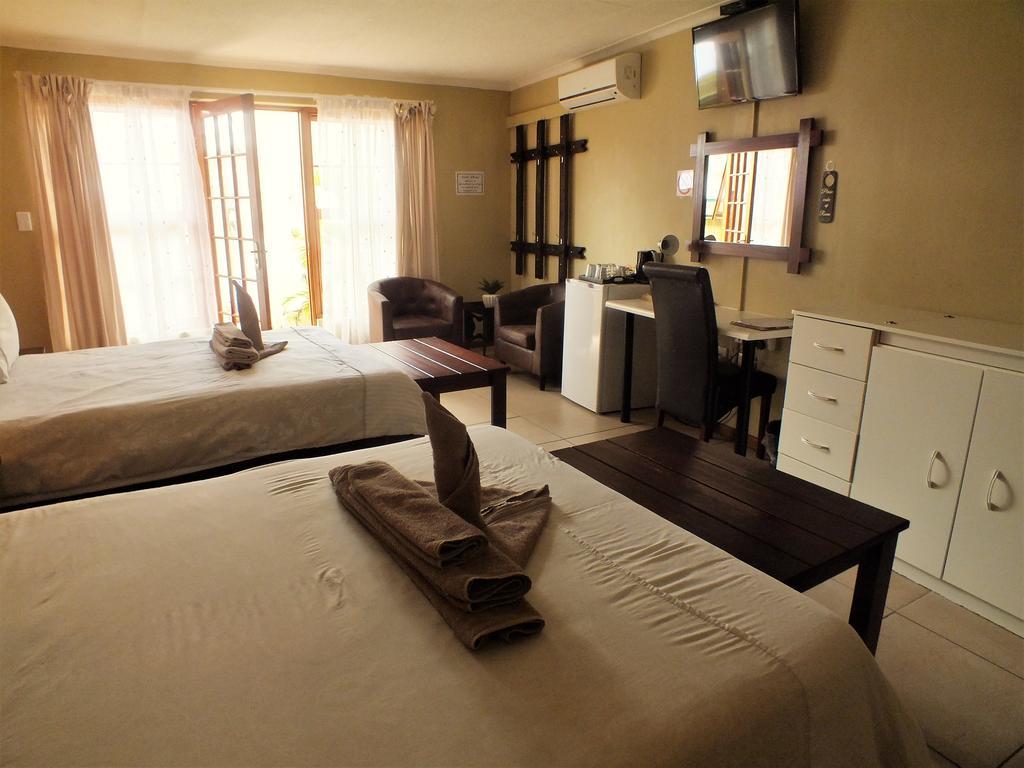 Uzuri Guesthouse Cc Windhoek Exteriör bild