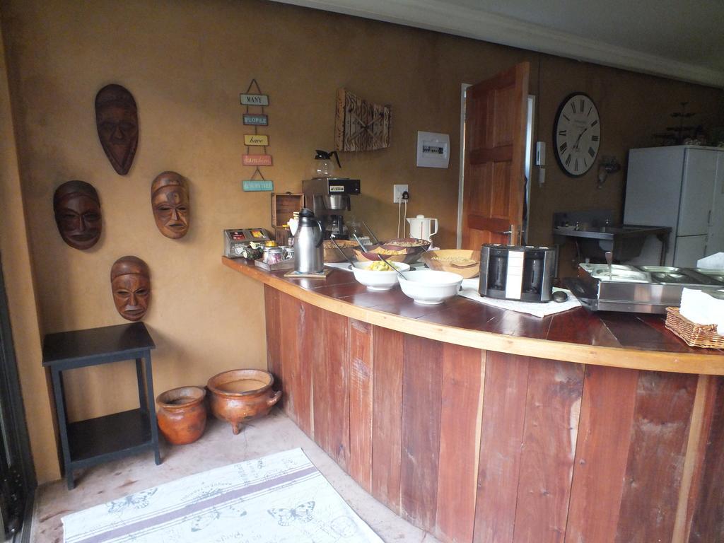 Uzuri Guesthouse Cc Windhoek Exteriör bild