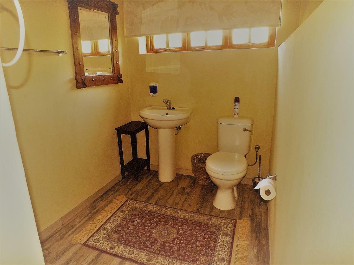 Uzuri Guesthouse Cc Windhoek Exteriör bild
